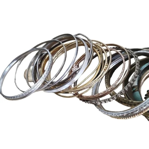 Bangle lot - Picture 3 of 3